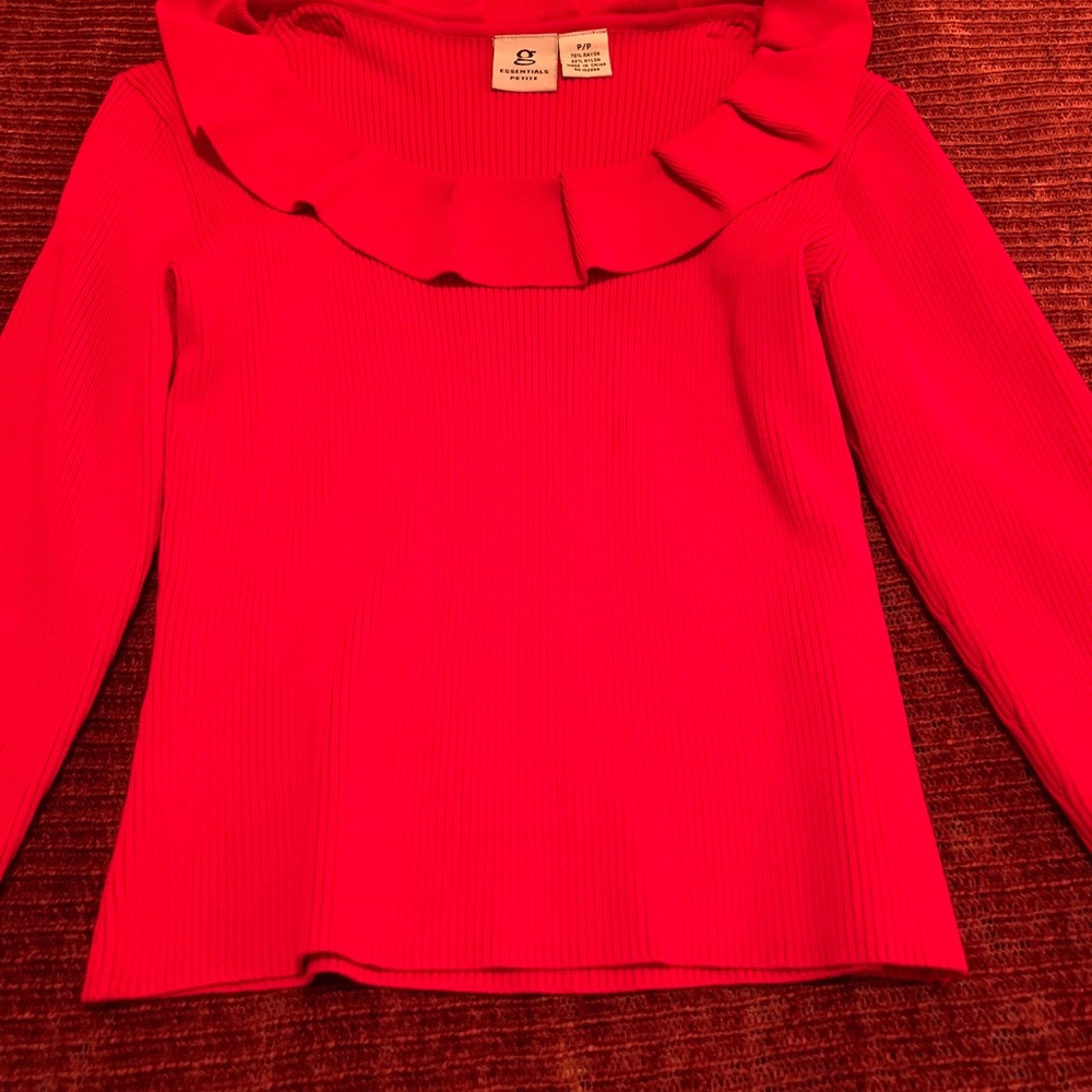 Red Long-Sleeve Ruffled Crop Top (Ribbed) - Picture 14 of 14
